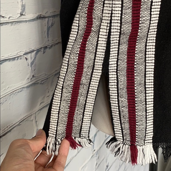 Canvas Frayed Top - Picture 2 of 5